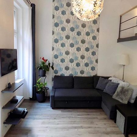 Leo22 Apartman Budapeste Exterior foto