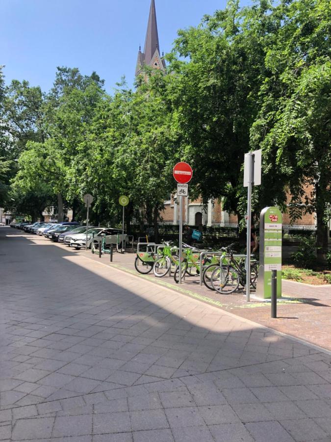 Leo22 Apartman Budapeste Exterior foto